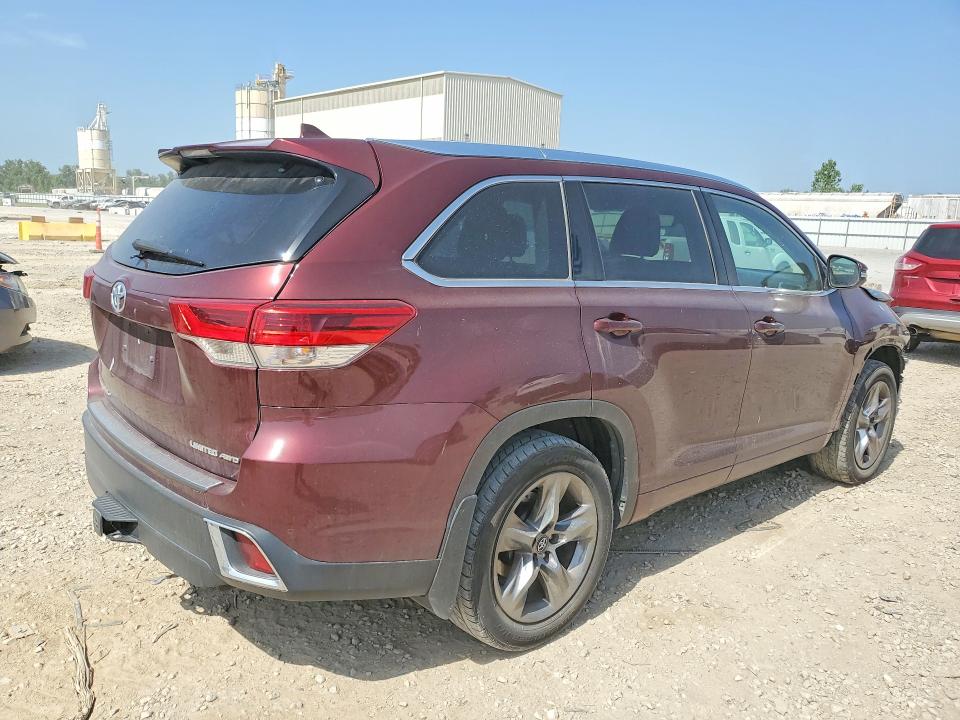 2017 Toyota Highlander VIN 5TDDZRFH4HS363175 COPART salvage auction — FRONT END, MO - SALVAGE CERTIFICATE OF TITLE, sold $9,900 on 2026-07-30 (photo 3)