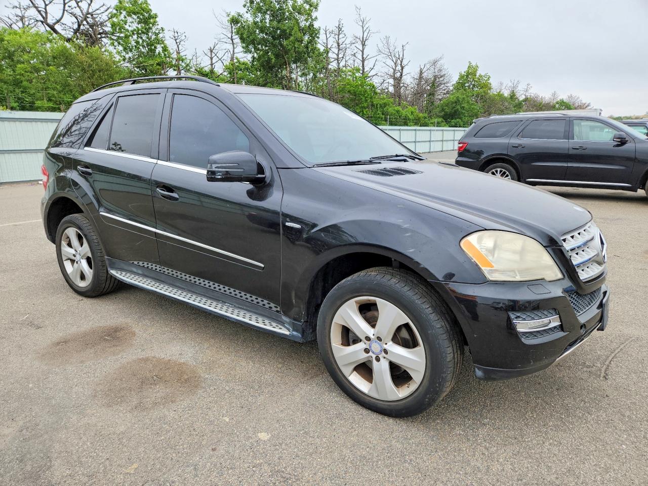2011 Mercedes-Benz ML-Class VIN 4JGBB2FB9BA628543 COPART salvage auction — Minor Dent/Scratches, PA - CERT OF TITLE, sold $650 on 2026-07-01 (photo 4)
