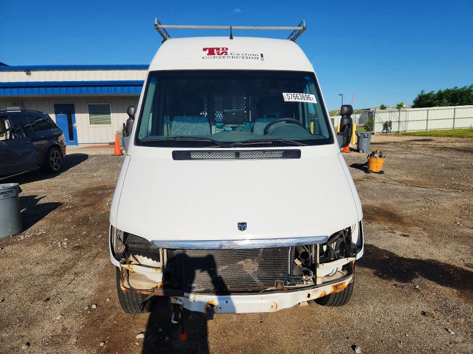 2006 Dodge Sprinter VIN WD0PD644465953977 COPART salvage auction — FRONT END, Wi - Certificate Of Title, sold $425 on 2026-07-13 (photo 5)