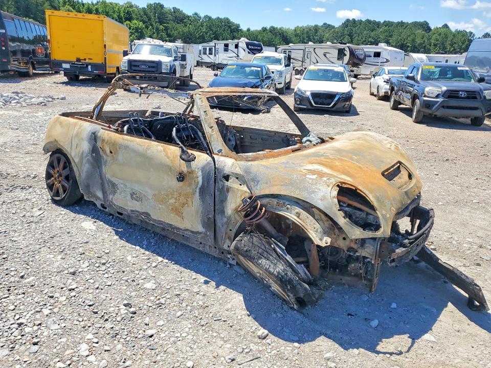 2011 Mini Cooper VIN WMWZP3C55BTX83147 COPART salvage auction — BURN, Ms - Cert Of Title-Salvaged, sold $15 on 2026-08-14 (photo 4)