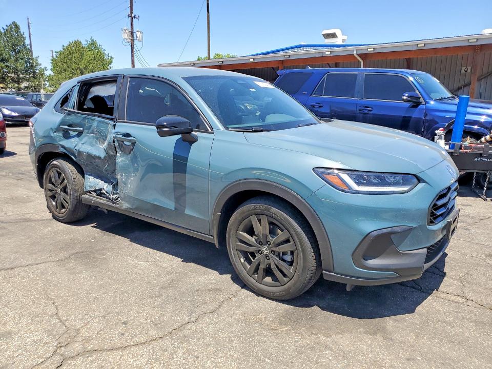 2026 Honda Hr-v VIN 3CZRZ2H58TM758642 COPART salvage auction — SIDE, Co - Public - Salvage Title, sold $10,100 on 2026-07-09 (photo 4)
