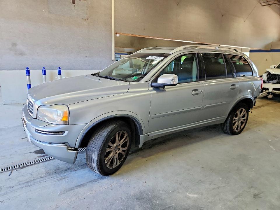 2014 Volvo Xc90 VIN YV4952CZ5E1702313 COPART salvage auction — REAR END, Va - Cert Of Title - Salvage, sold $450 on 2026-07-17 (photo 1)