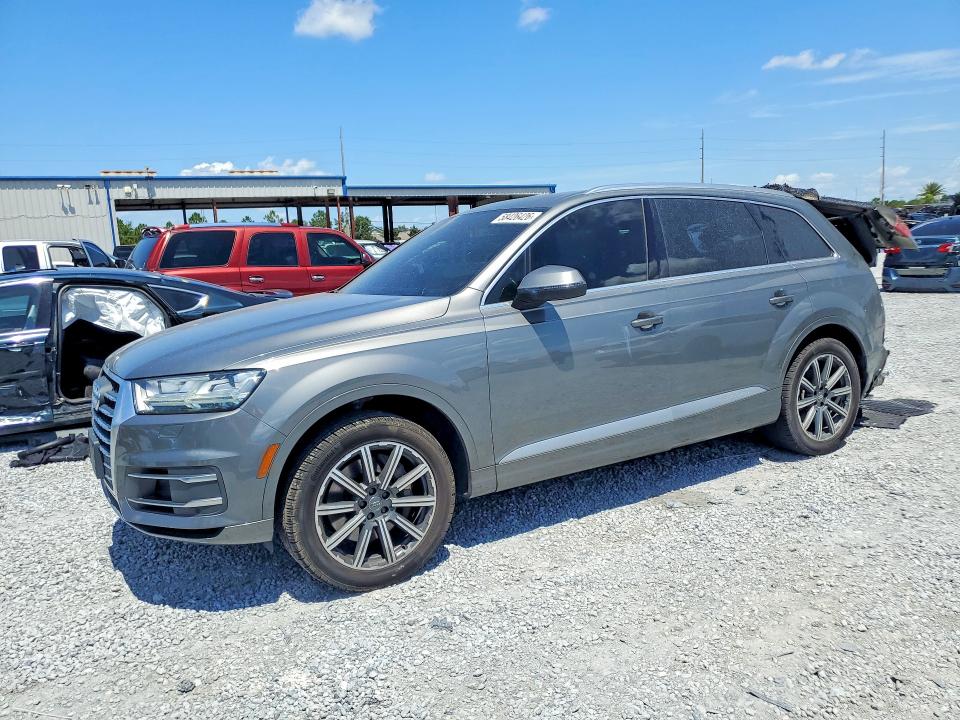 2017 Audi Q7 VIN WA1LAAF72HD017739 COPART salvage auction — BURN, Fl - Cert Of Title Slvg Rebuildable, sold $4,900 on 2026-07-10 (photo 1)