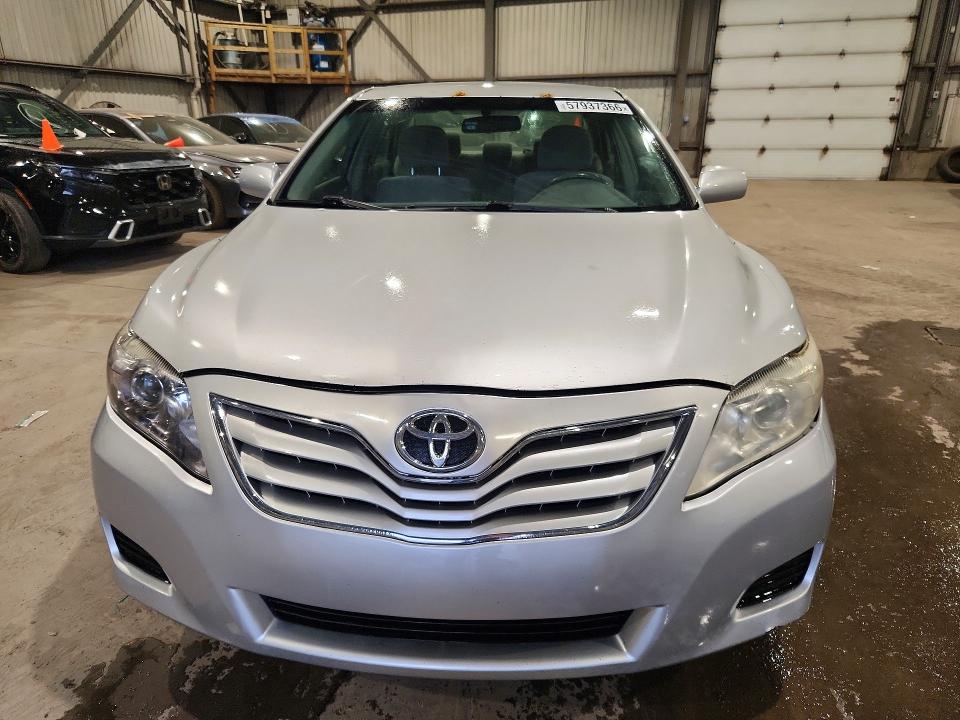 2011 Toyota Camry VIN 4T1BF3EK9BU165474 COPART salvage auction — MINOR DENT/SCRATCHES, Qc - Aucune Mention, sold $1,050 on 2026-07-03 (photo 5)