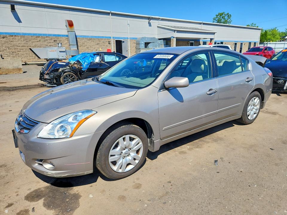 2011 Nissan Altima VIN 1N4AL2AP1BN484064 COPART salvage auction — REAR END, CT - CERT OF TITLE-SALVAGE, sold $525 on 2026-07-02 (photo 1)
