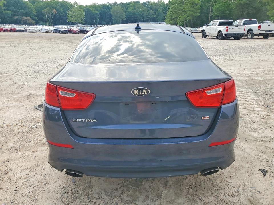 2015 Kia VIN KNAGM4A77F5584735 COPART salvage auction — MINOR DENT/SCRATCHES, Nc - Dealer Only Clean Title, sold $325 on 2026-07-31 (photo 6)