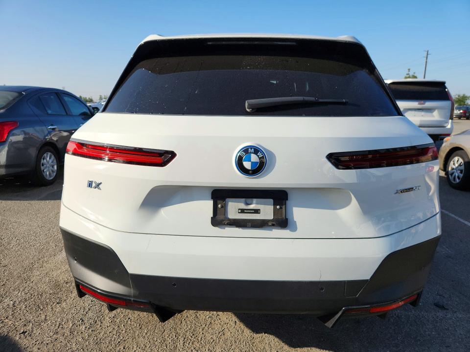 2025 BMW Ix VIN WB523CF00SCT40738 COPART salvage auction — FRONT END, Ca - Salvage Certificate, sold $24,200 on 2026-08-27 (photo 6)