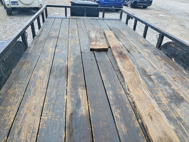 2025 Lawrimore manufactur 18' utility VIN 5WUBU1828SF077105 COPART salvage auction — ALL OVER, TN - SALVAGE CERTIFICATE, sold $350 on 2026-07-09 (photo 5)