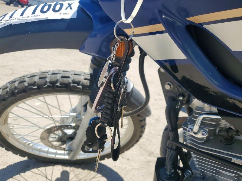 2017 Yamaha VIN JYADG24Y2HA000978 COPART salvage auction — MINOR DENT/SCRATCHES, Ca - Certificate Of Title, sold $1,450 on 2026-07-09 (photo 8)
