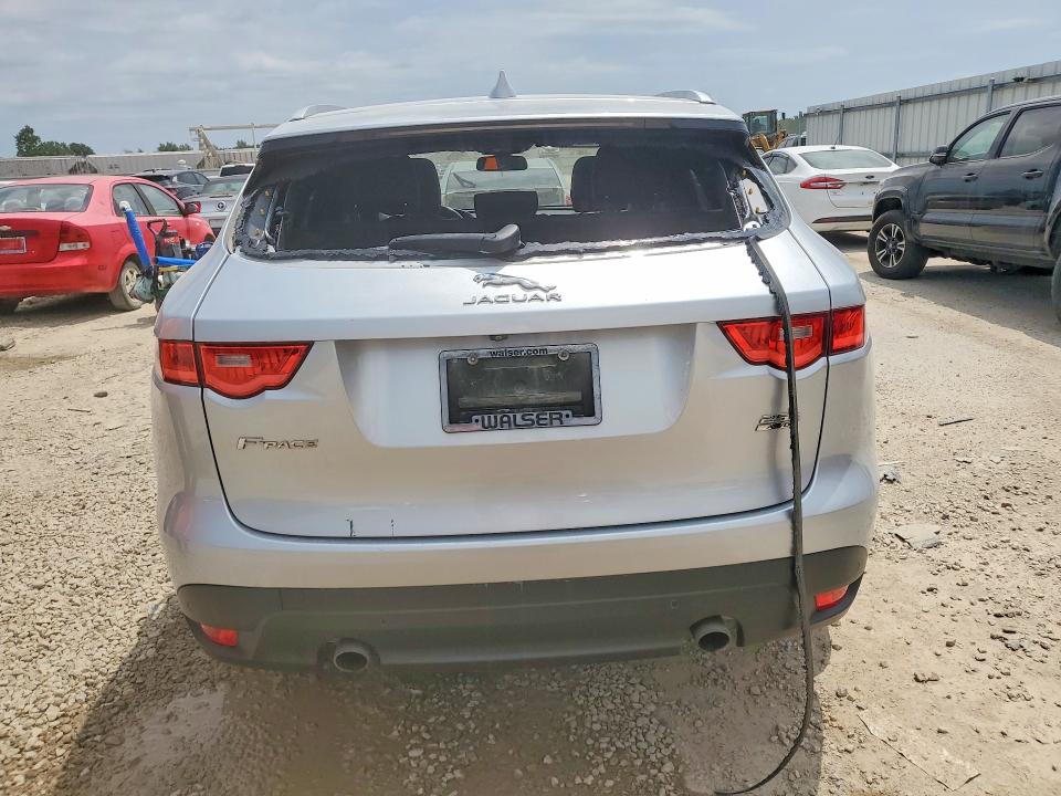 2018 Jaguar VIN SADCJ2FX8JA266005 COPART salvage auction — HAIL, Ks - Cert Of Title-Salvage, sold $3,450 on 2026-07-02 (photo 6)