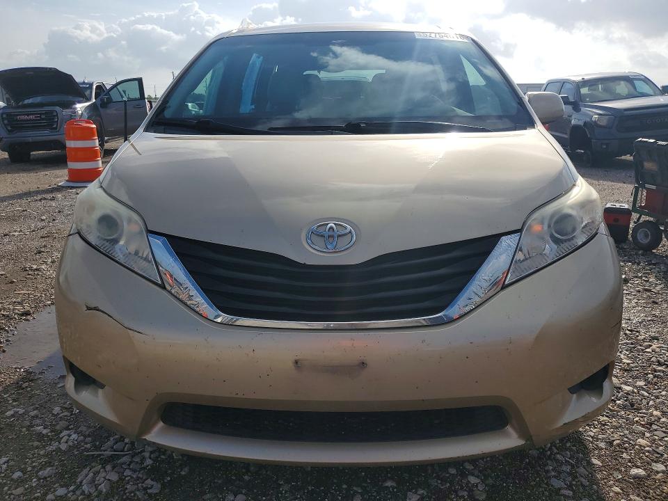 2011 Toyota Sienna VIN 5TDKK3DC4BS005968 COPART salvage auction — SIDE, Tx - Salvage Vehicle Title, sold $2,000 on 2026-07-13 (photo 5)