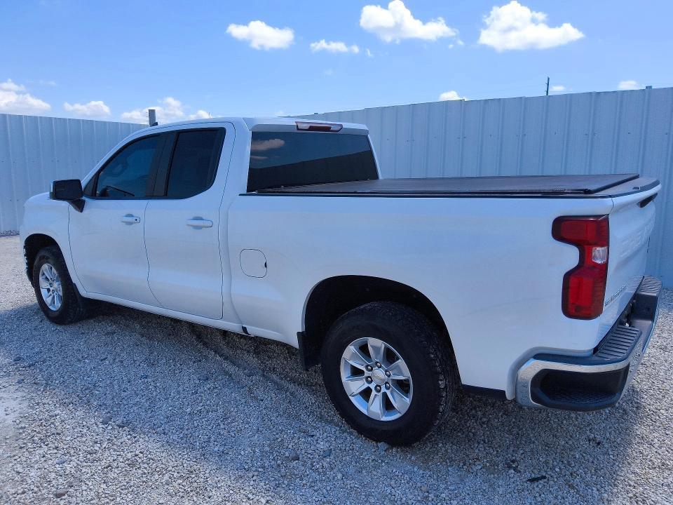 2020 Chevrolet Silverado 1500 VIN 1GCRWCED9LZ197690 COPART salvage auction — NORMAL WEAR, FL - CERTIFICATE OF TITLE, sold $8,600 on 2026-07-09 (photo 2)