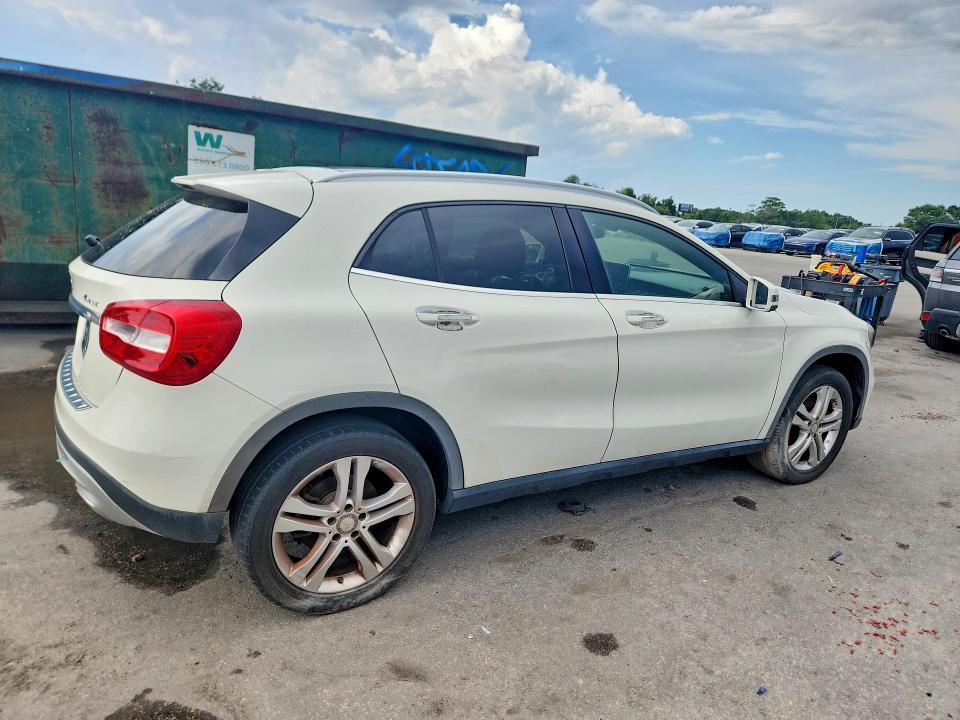 2016 Mercedes-benz Gla-klasse VIN WDCTG4GB6GJ201701 COPART salvage auction — MINOR DENT/SCRATCHES, In - Certificate Of Title, sold $4,100 on 2026-07-28 (photo 3)