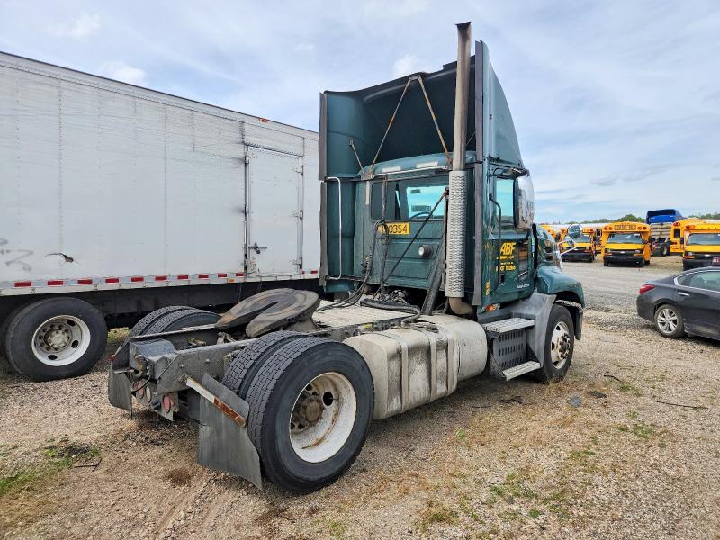 2016 Mack Cxu612 VIN 1M1AW01XXGM008589 COPART salvage auction — MECHANICAL, OK - CERTIFICATE OF TITLE, sold $1,600 on 2026-09-23 (photo 4)