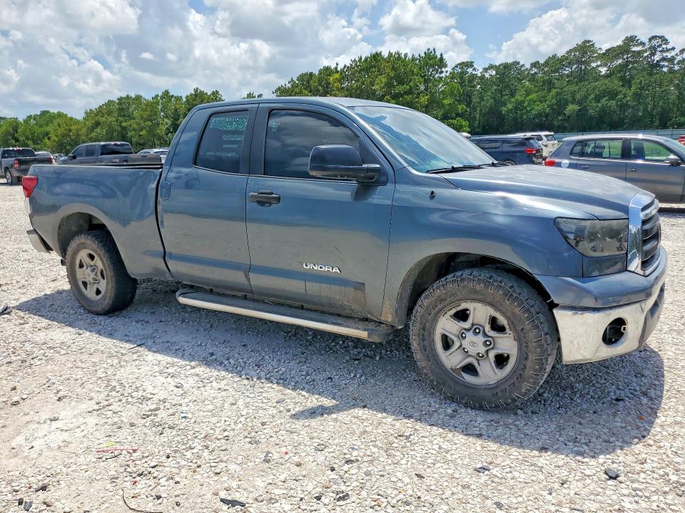 2010 Toyota Tundra VIN 5TFRM5F17AX015810 COPART salvage auction — REAR END, Tx - Certificate Of Title, sold $800 on 2026-07-28 (photo 4)