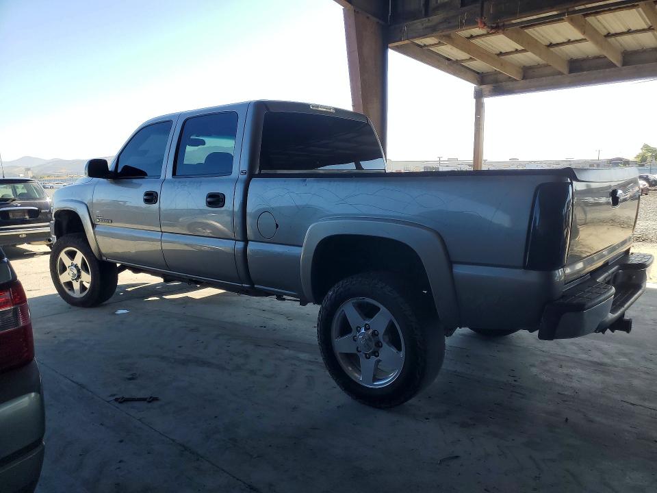 2002 Chevrolet Silverado VIN 1GCHK23102F108406 COPART salvage auction — VANDALISM, Ca - Salvage Certificate, sold $1,950 on 2026-07-02 (photo 2)