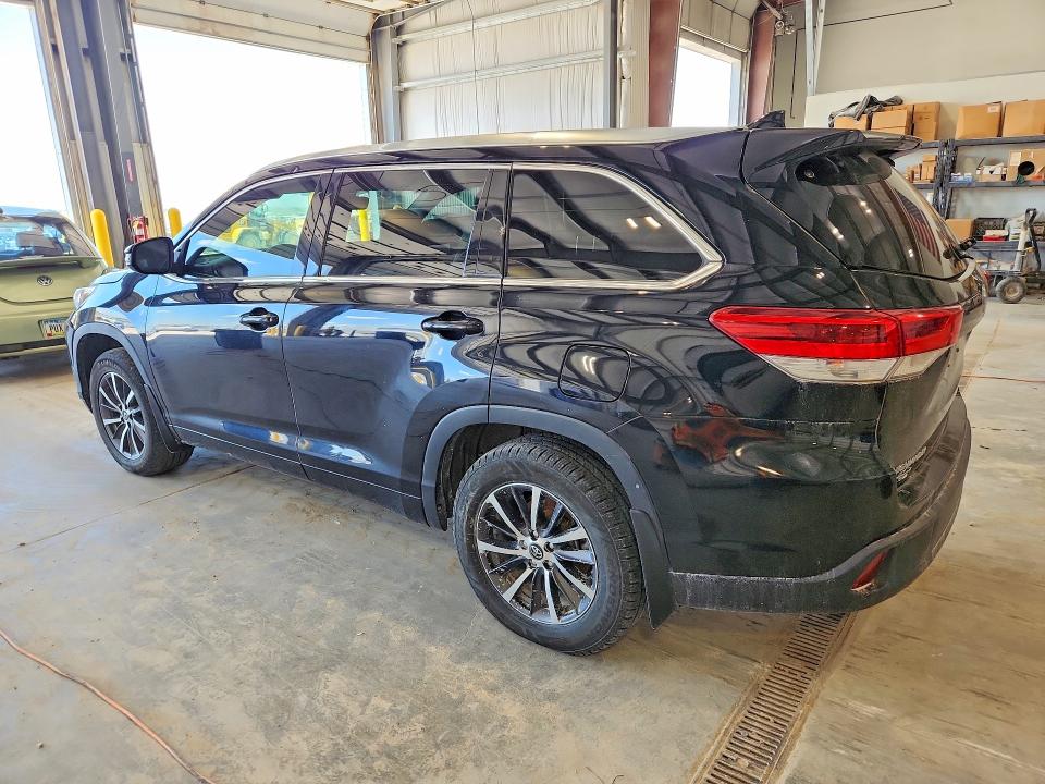 2017 Toyota Highlander VIN 5TDJZRFH3HS435759 COPART salvage auction — HAIL, Ia - Salvage W/Salvage History, sold $8,600 on 2026-07-07 (photo 2)