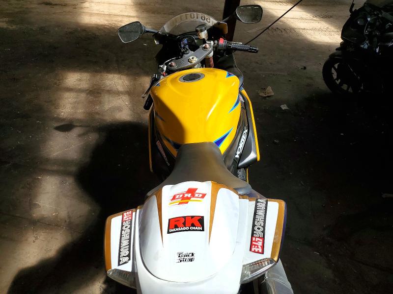 2006 Suzuki Gsx-r1000 VIN JS1GT76A062103490 COPART salvage auction — SIDE, On - Permit No Brand - Unfit, sold $1,100 on 2026-07-28 (photo 6)