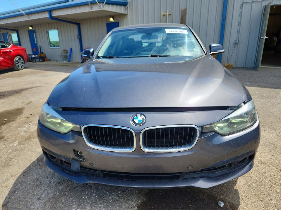 2017 BMW 3er VIN WBA8A9C57HK620109 COPART salvage auction — REAR END, TN - SALVAGE CERTIFICATE, sold $425 on 2026-07-28 (photo 5)