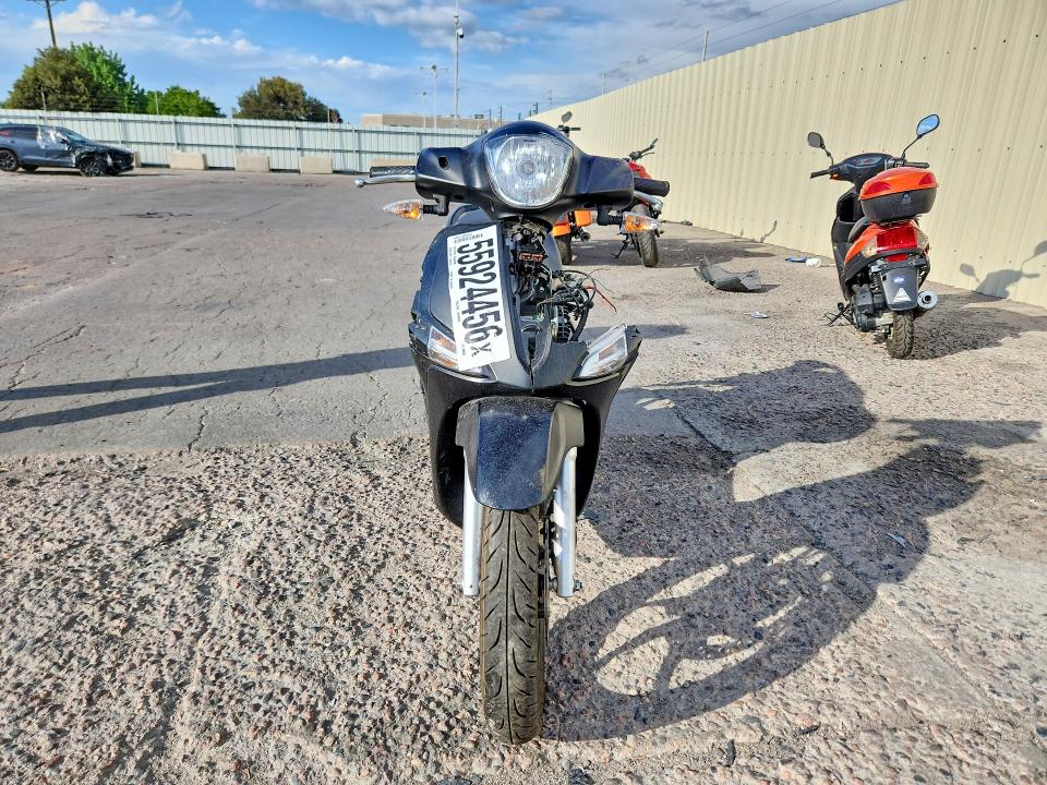 2022 Piaggio Liberty VIN ZAPM898G6N7003322 COPART salvage auction — VANDALISM, CO - CERTIFICATE OF TITLE, sold $35 on 2026-07-27 (photo 2)