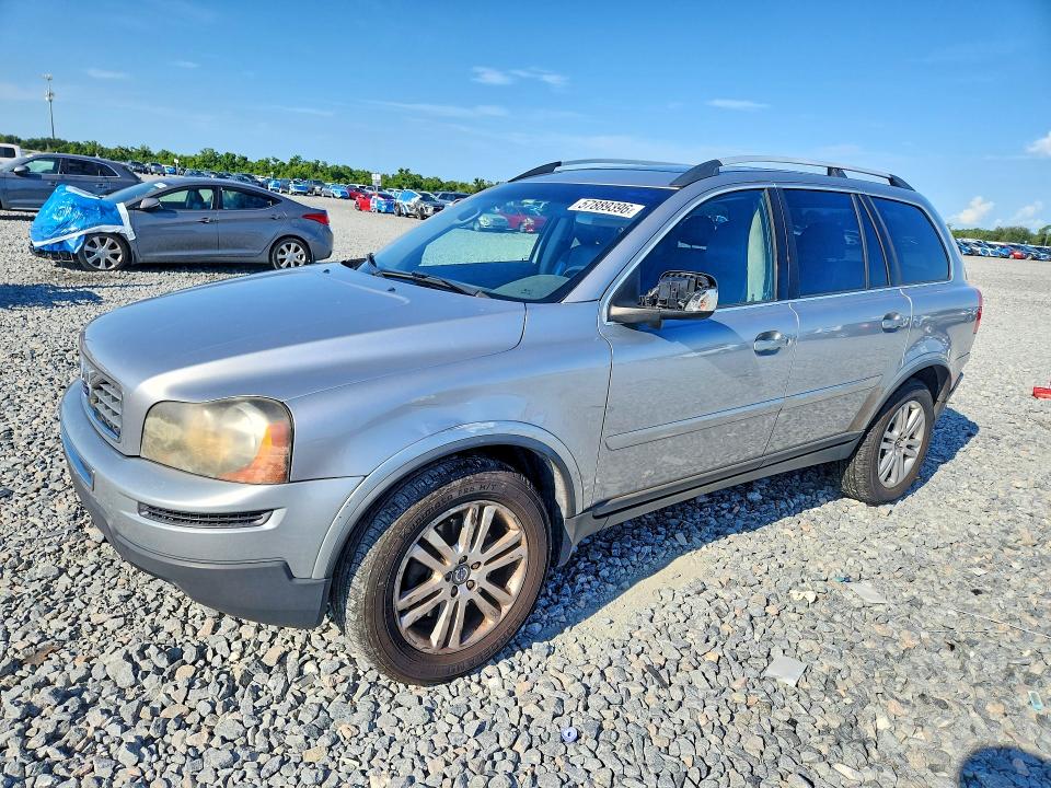 2011 Volvo Xc90 VIN YV4952CY4B1604523 COPART salvage auction — REAR END, FL - CERT OF TITLE SLVG REBUILDABLE, sold $400 on 2026-07-10 (photo 1)
