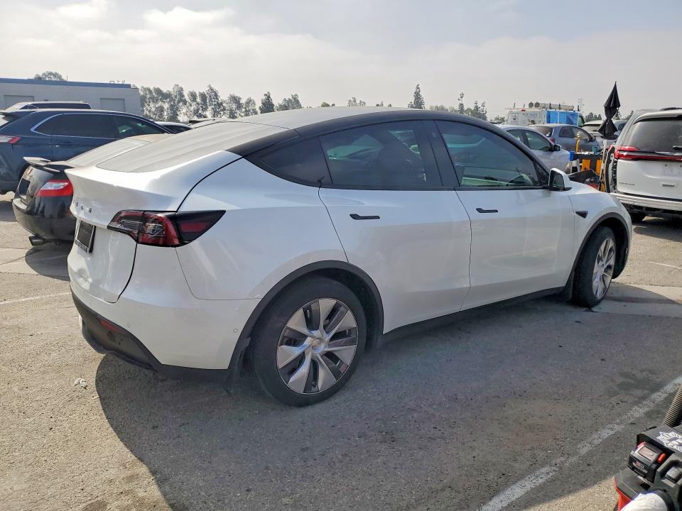 2022 Tesla Model y VIN 7SAYGDEE2NA022116 COPART salvage auction — REAR END, Ca - Salvage Certificate, sold $12,000 on 2026-07-30 (photo 3)