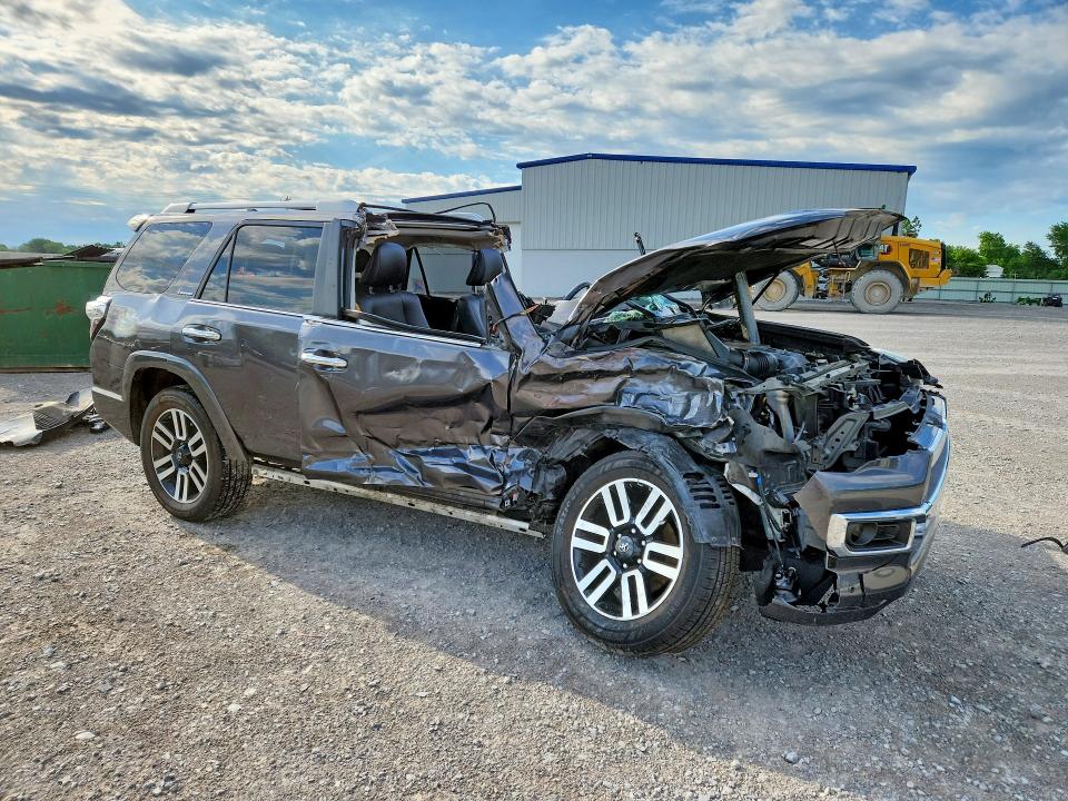 2018 Toyota 4runner VIN JTEBU5JR0J5551956 COPART salvage auction — ALL OVER, NY - MV-907A SALVAGE CERTIFICATE, sold $5,700 on 2026-07-20 (photo 4)