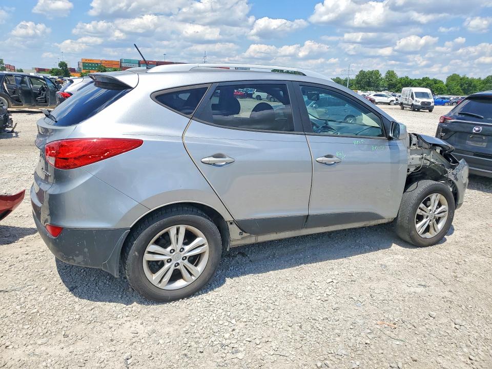 2011 Hyundai Tucson VIN KM8JU3AC7BU127371 COPART salvage auction — FRONT END, Oh - Cert Of Title-Salvage, sold $1,650 on 2026-07-31 (photo 3)