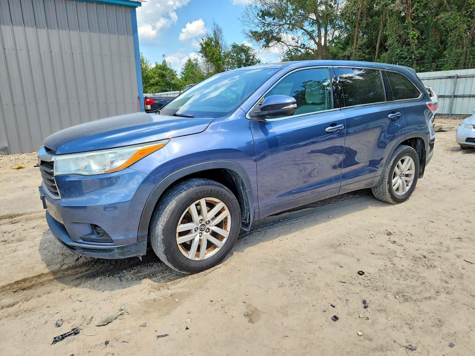 2016 Toyota Highlander VIN 5TDBKRFH2GS337829 COPART salvage auction — MINOR DENT/SCRATCHES, Fl - Cert Of Title Slvg Rebuildable, sold $6,700 on 2026-07-10 (photo 1)