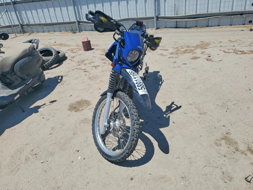 2017 Yamaha VIN JYADG24Y2HA000978 COPART salvage auction — MINOR DENT/SCRATCHES, Ca - Certificate Of Title, sold $1,450 on 2026-07-09 (photo 2)