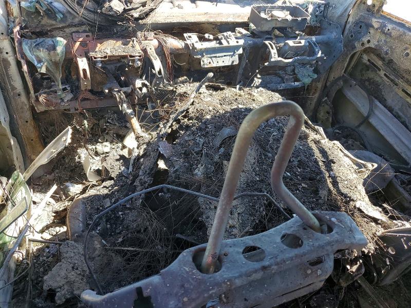 2019 Jeep Cherokee VIN 1C4PJMCB4KD323026 COPART salvage auction — BURN, Ca - Non-Repairable Vehicle Cert, sold $60 on 2026-08-03 (photo 8)