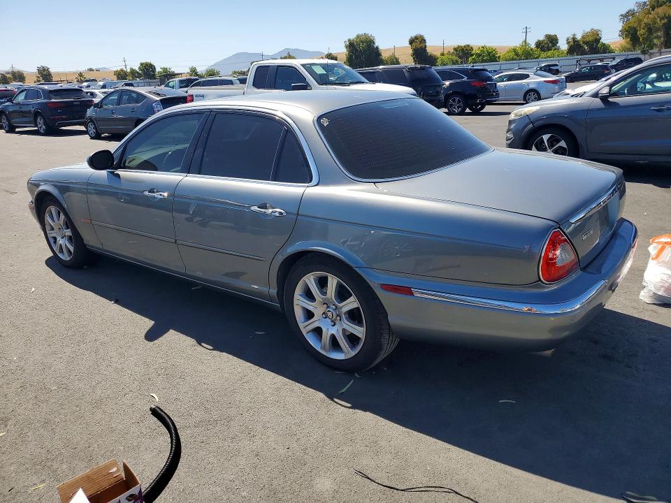 2004 Jaguar Xj series VIN SAJWA71CX4SG21351 COPART salvage auction — VANDALISM, CA - SALVAGE CERTIFICATE, sold $350 on 2026-07-08 (photo 2)