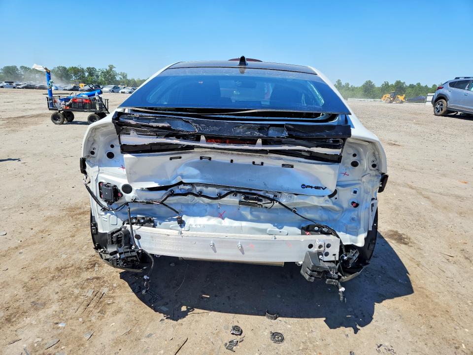 2026 Toyota Prius VIN JTDACACU9T3064377 COPART salvage auction — REAR END, VA - CERT OF TITLE - SALVAGE, sold $13,500 on 2026-07-08 (photo 6)