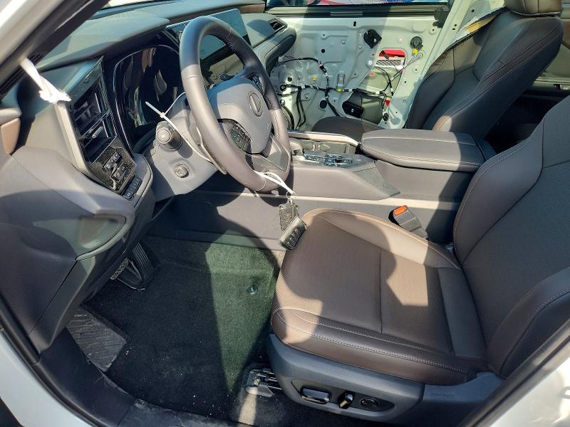 2026 Lexus Tx VIN 5TDAAAB6XTS053976 COPART salvage auction — SIDE, Tx - Salvage Vehicle Title, sold $36,000 on 2026-07-27 (photo 7)