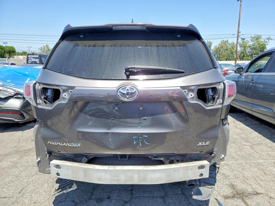 2014 Toyota Highlander VIN 5TDKKRFH6ES015126 COPART salvage auction — REAR END, Ca - Salvage Certificate, sold $6,500 on 2026-07-02 (photo 6)