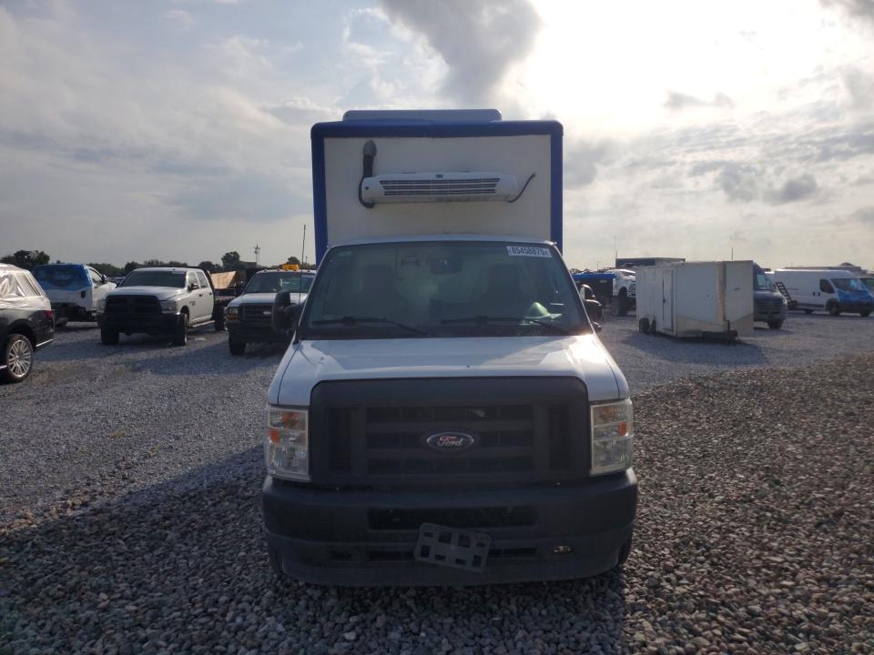 2023 Ford E-350 VIN 1FDWE3FK6PDD14711 COPART salvage auction — NORMAL WEAR, FL - CERTIFICATE OF TITLE (P), sold $9,600 on 2026-07-24 (photo 5)