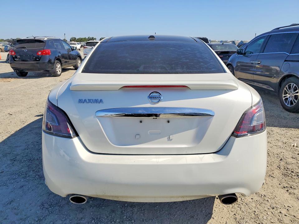 2013 Nissan Maxima VIN 1N4AA5AP6DC822452 COPART salvage auction — NORMAL WEAR, Ca - Dis/Dlr/Exp Only Clean Title, sold $425 on 2026-07-02 (photo 6)