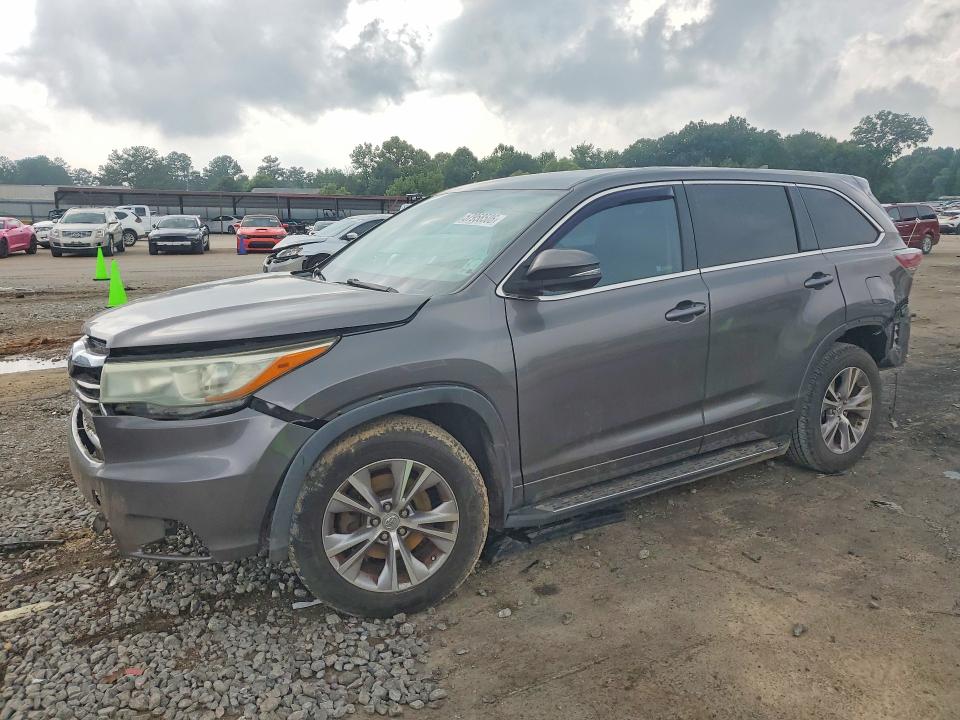2015 Toyota Highlander VIN 5TDZKRFH7FS090868 COPART salvage auction — FRONT END, Ms - Cert Of Title-Salvaged, sold $4,000 on 2026-07-31 (photo 1)