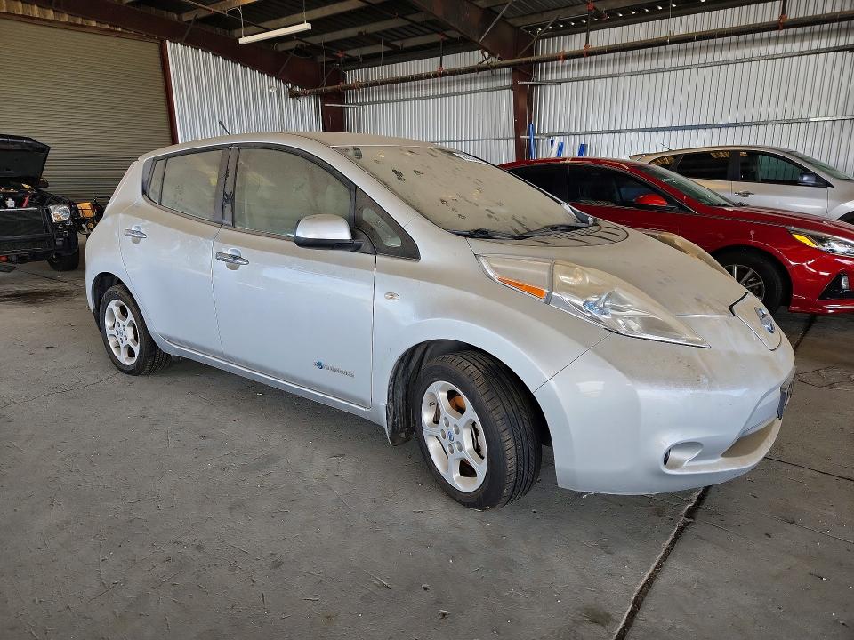 2012 Nissan Leaf VIN JN1AZ0CP3CT024429 COPART salvage auction — REAR END, Mt - Dis/Dlr/Exp Only Clean Title, sold $125 on 2026-07-11 (photo 4)