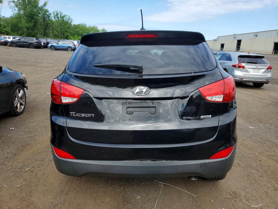 2015 Hyundai Tucson VIN KM8JTCAF7FU101369 COPART salvage auction — FRONT END, CT - CERT OF TITLE-SALVAGE, sold $1,200 on 2026-07-17 (photo 6)