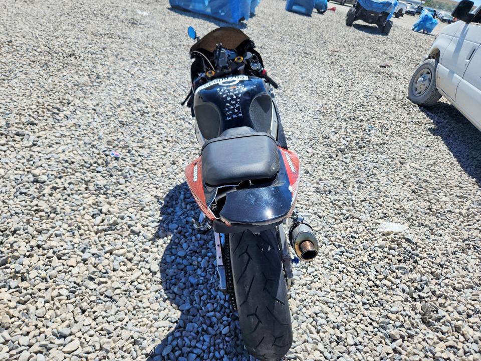 2002 Suzuki Gsx-r1000 VIN JS1GT74AX22108984 COPART salvage auction — ROLLOVER, UT - SALVAGE CERTIFICATE, sold $100 on 2026-07-14 (photo 4)