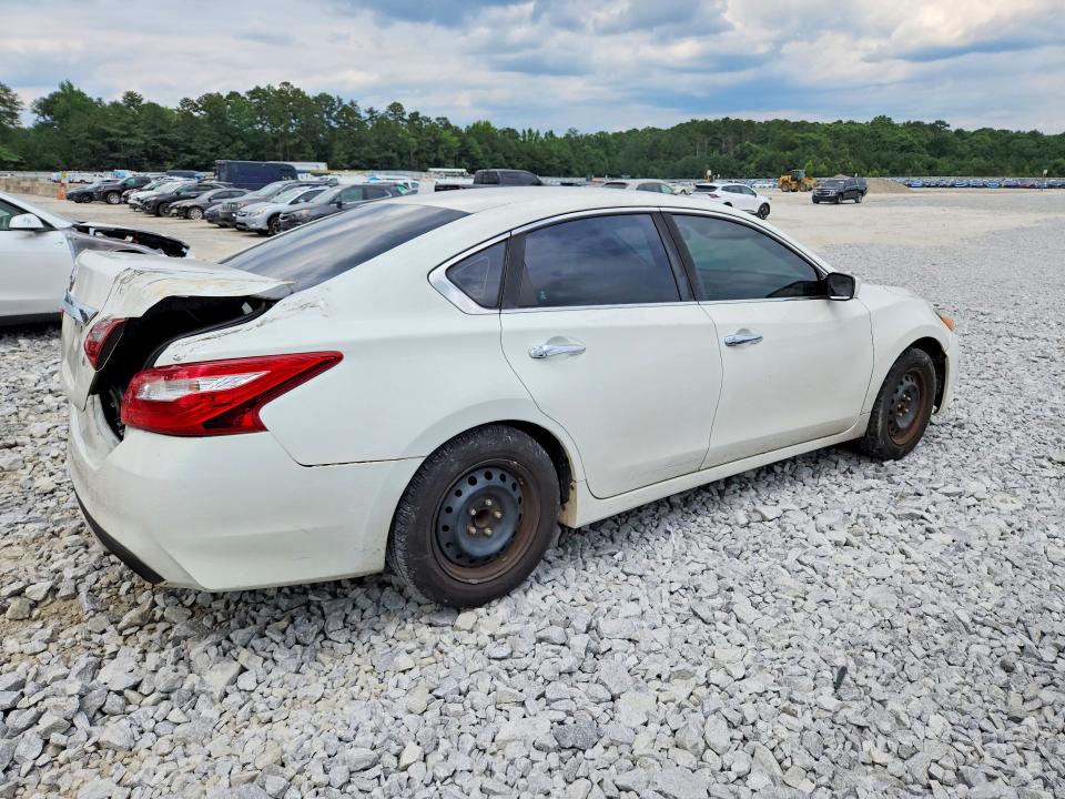 2017 Nissan Altima VIN 1N4AL3AP0HN313935 COPART salvage auction — REAR END, Ga - Certificate Of Title (P), sold $1,750 on 2026-07-27 (photo 3)