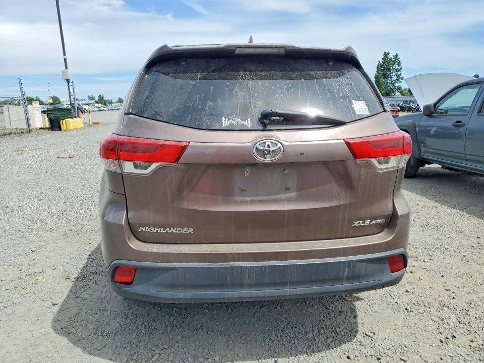 2017 Toyota Highlander VIN 5TDJZRFH1HS457856 COPART salvage auction — REAR END, Or - Salvage Title Certificate, sold $6,400 on 2026-07-21 (photo 6)