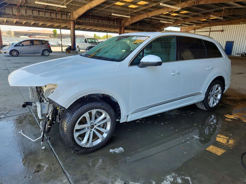 2025 Audi Q7 VIN WA1LCBF71SD006559 COPART salvage auction — FRONT END, CA - CERTIFICATE OF TITLE (P), sold $32,250 on 2026-08-24 (photo 1)