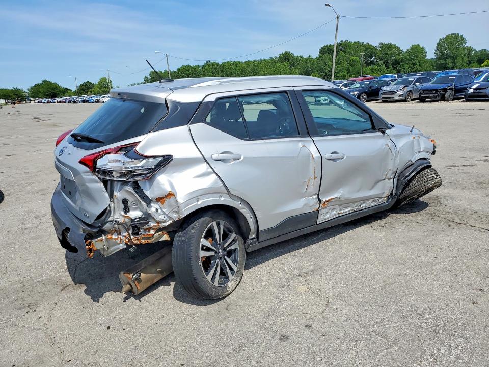 2019 Nissan Kicks VIN 3N1CP5CU4KL551142 COPART salvage auction — FRONT END, In - Certificate Of Title, sold $2,200 on 2026-07-30 (photo 3)