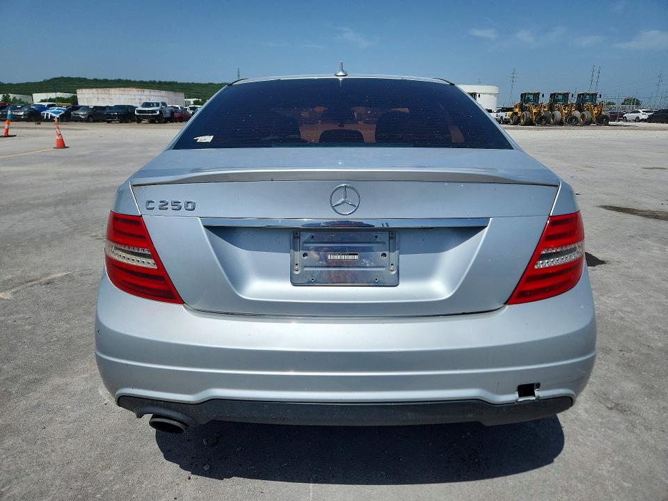 2012 Mercedes-benz VIN WDDGF4HBXCR237773 COPART salvage auction — WATER/FLOOD, Ok - Cert Of Title-Flood Damaged, sold $425 on 2026-08-05 (photo 6)