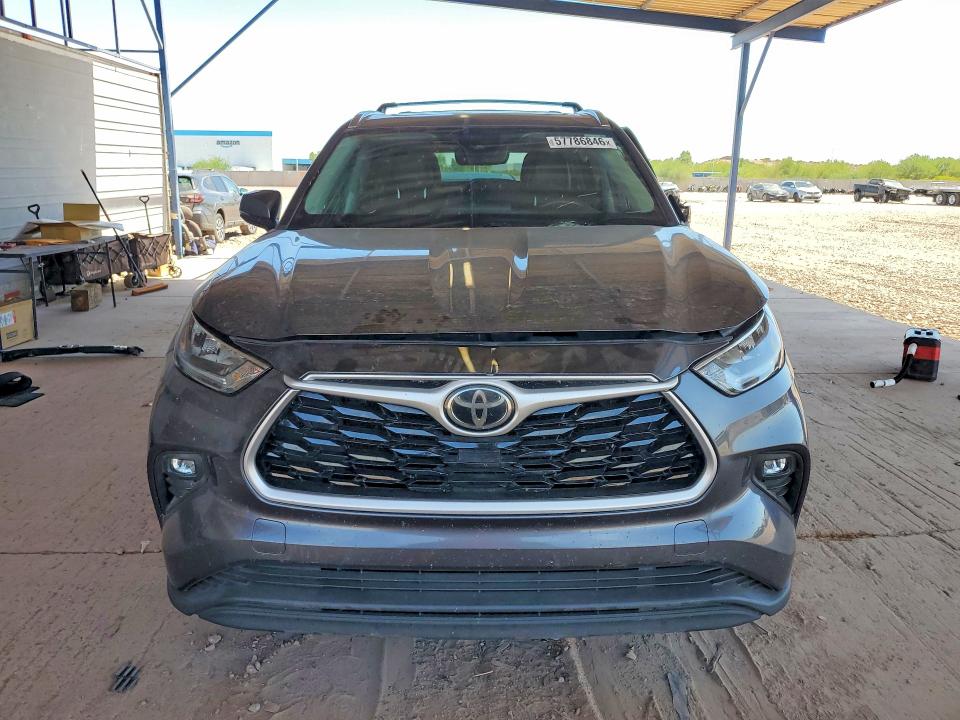 2020 Toyota VIN 5TDGZRBH9LS514037 COPART salvage auction — SIDE, Az - Cert Of Title - Salvage, sold $11,000 on 2026-07-16 (photo 5)