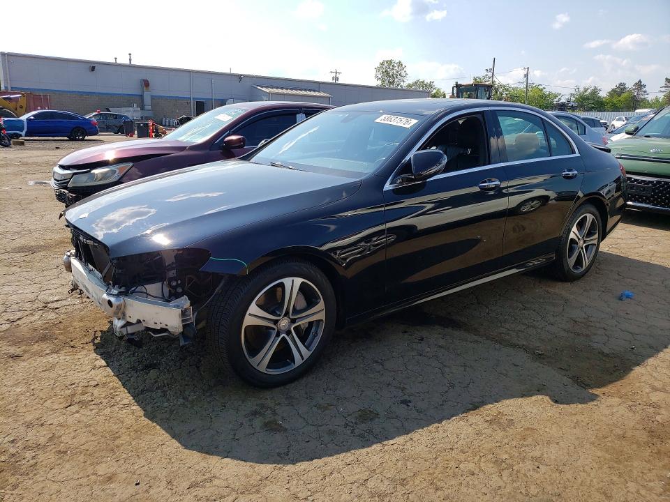 2017 Mercedes-benz E-klasse VIN WDDZF4KB6HA096563 COPART salvage auction — FRONT END, CT - CERT OF TITLE-SALVAGE, sold $2,100 on 2026-07-24 (photo 1)