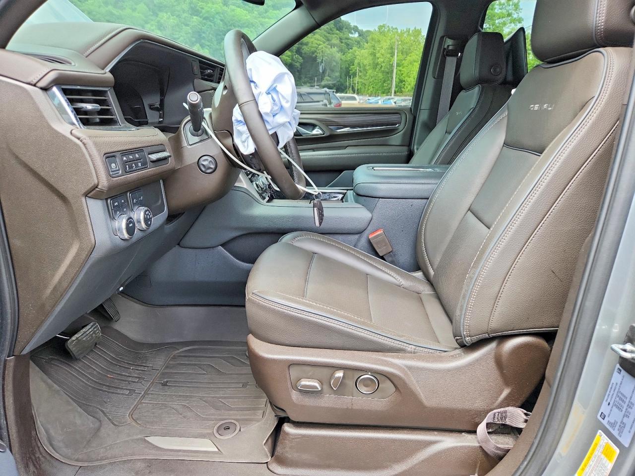 2024 GMC Yukon VIN 1GKS2DKL1RR227180 COPART salvage auction — Front End, NJ - CERT OF TITLE-SALVAGE, sold $32,750 on 2026-07-10 (photo 7)