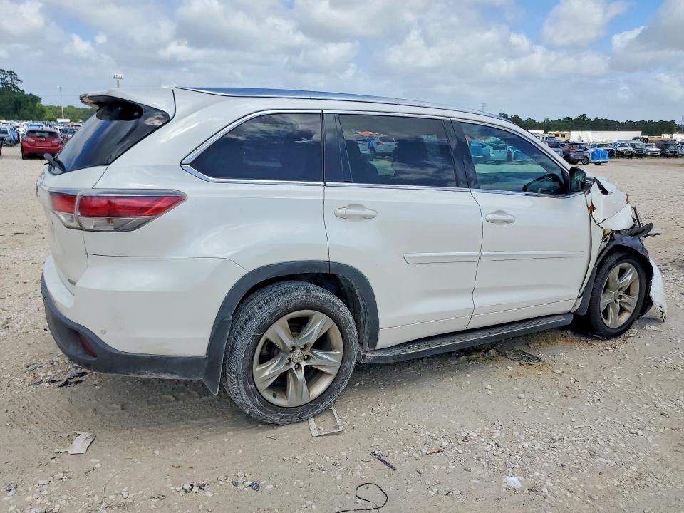 2015 Toyota VIN 5TDYKRFH1FS081868 COPART salvage auction — FRONT END, Tx - Salvage Vehicle Title, sold $5,000 on 2026-07-24 (photo 3)